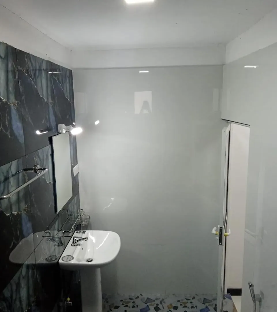 Homestay Solaces Transit Residence Liyanagemulla